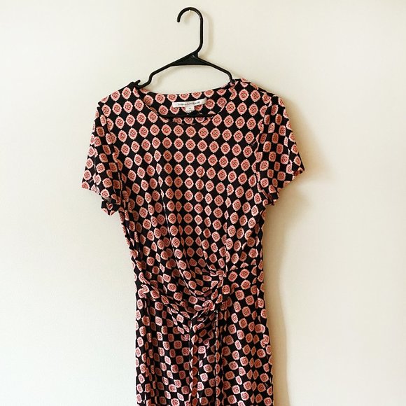 Diane Von Furstenberg Dresses & Skirts - ⚡️SALE⚡️ Diane von Furstenberg Short Sleeve Dress